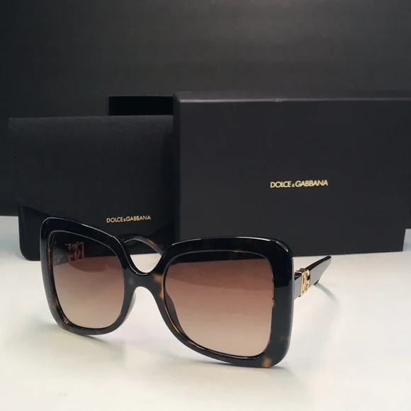 Auth- New Dolce & Gabbana DG6193U eyeglass frame features a  display picture 3